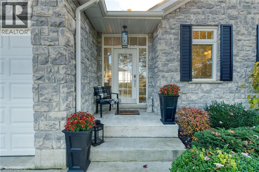 128 BROWN Street - 4