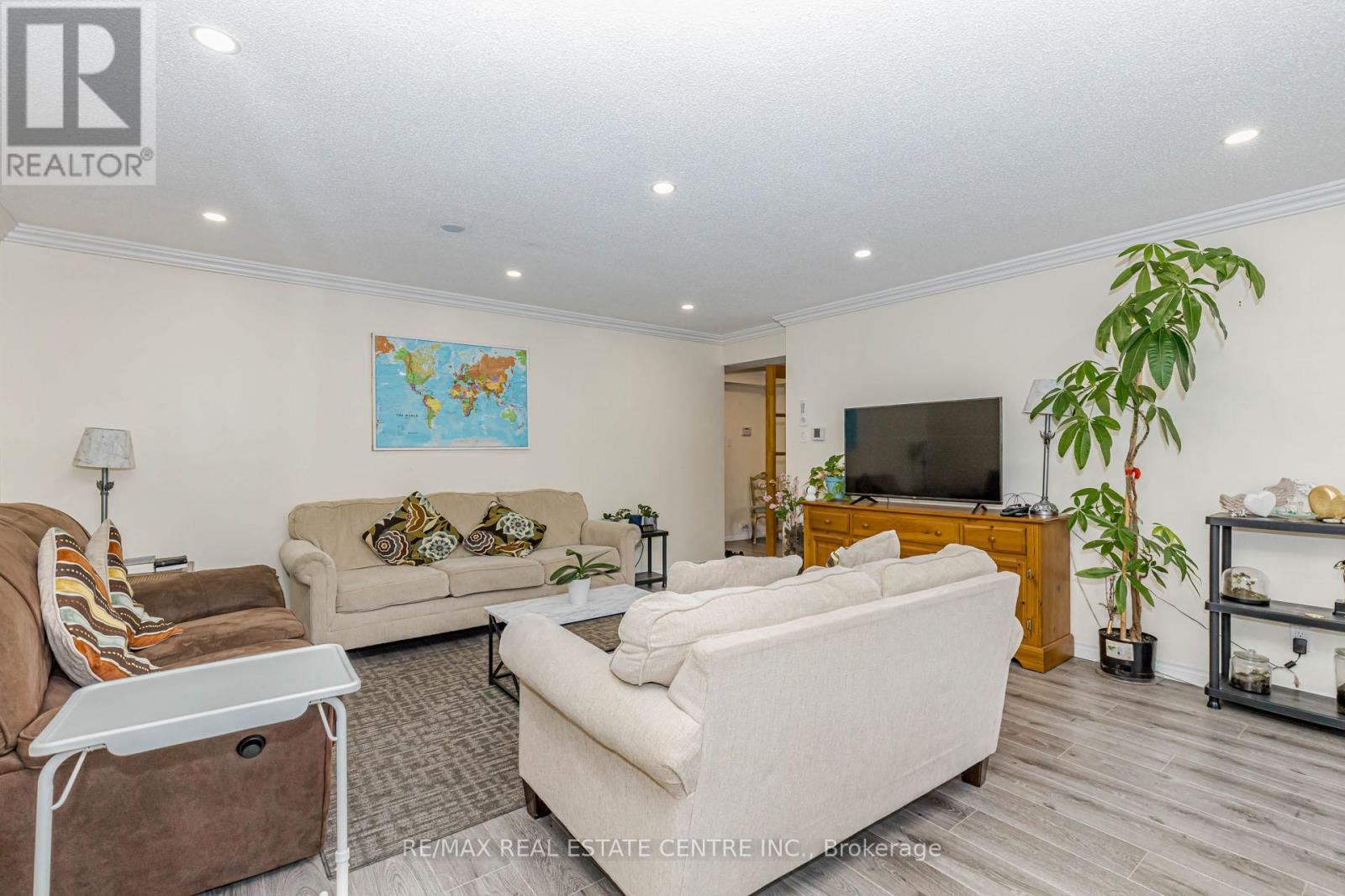 #104 310 MILL STREET S - 8