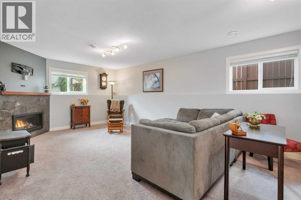 4402 54 Street - Image 24