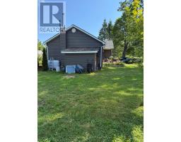 1014 Ben Lake Road East Road, Gravenhurst, ON P1P1R3 Photo 12