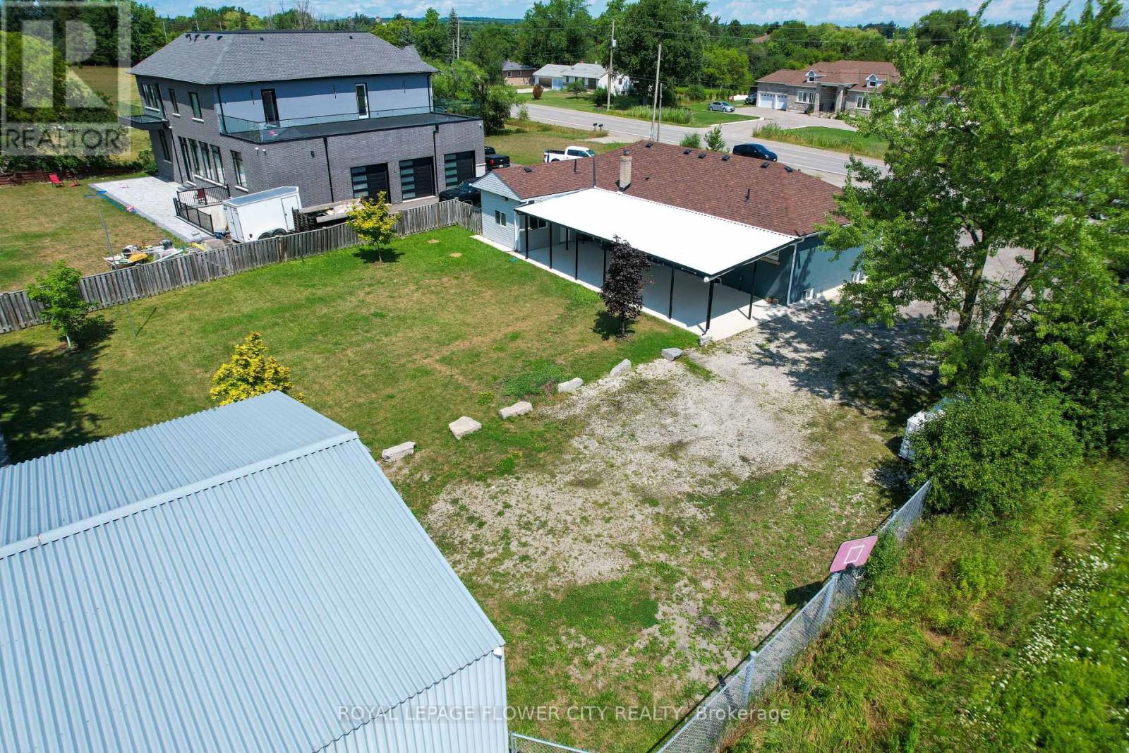 13186 AIRPORT ROAD E - 23