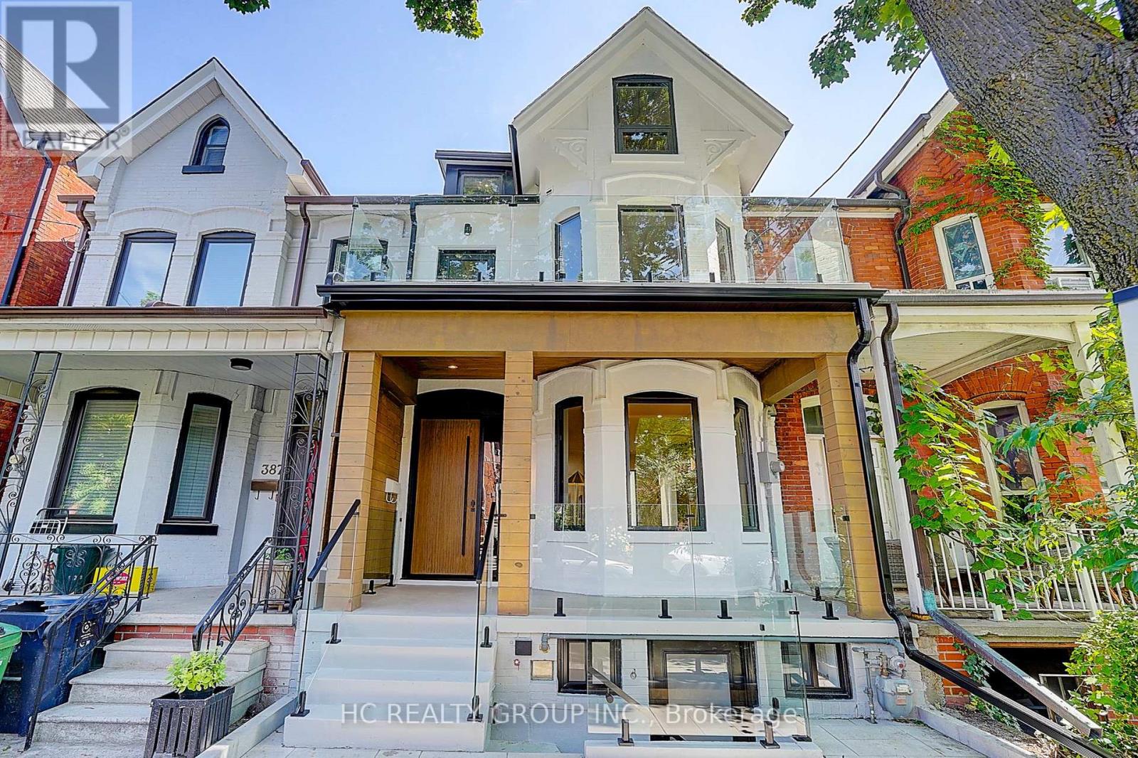 Photo of 385 Manning Avenue