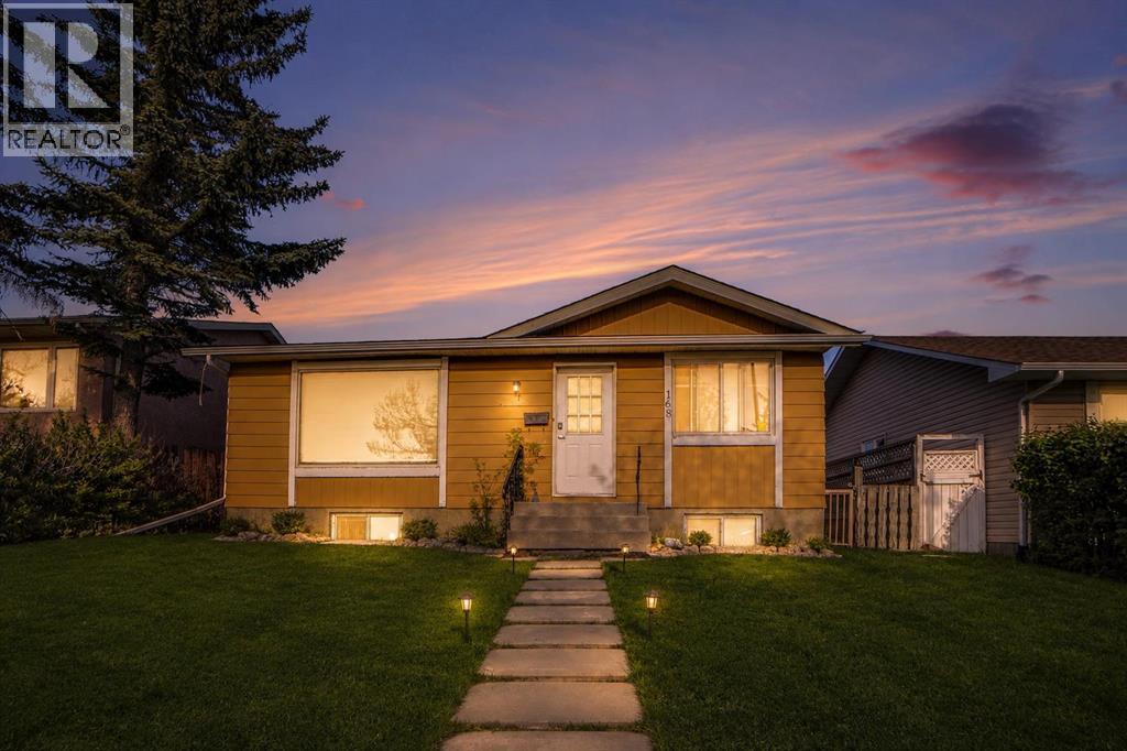 168 Castlebrook Drive NE, Castleridge, Calgary photo 1