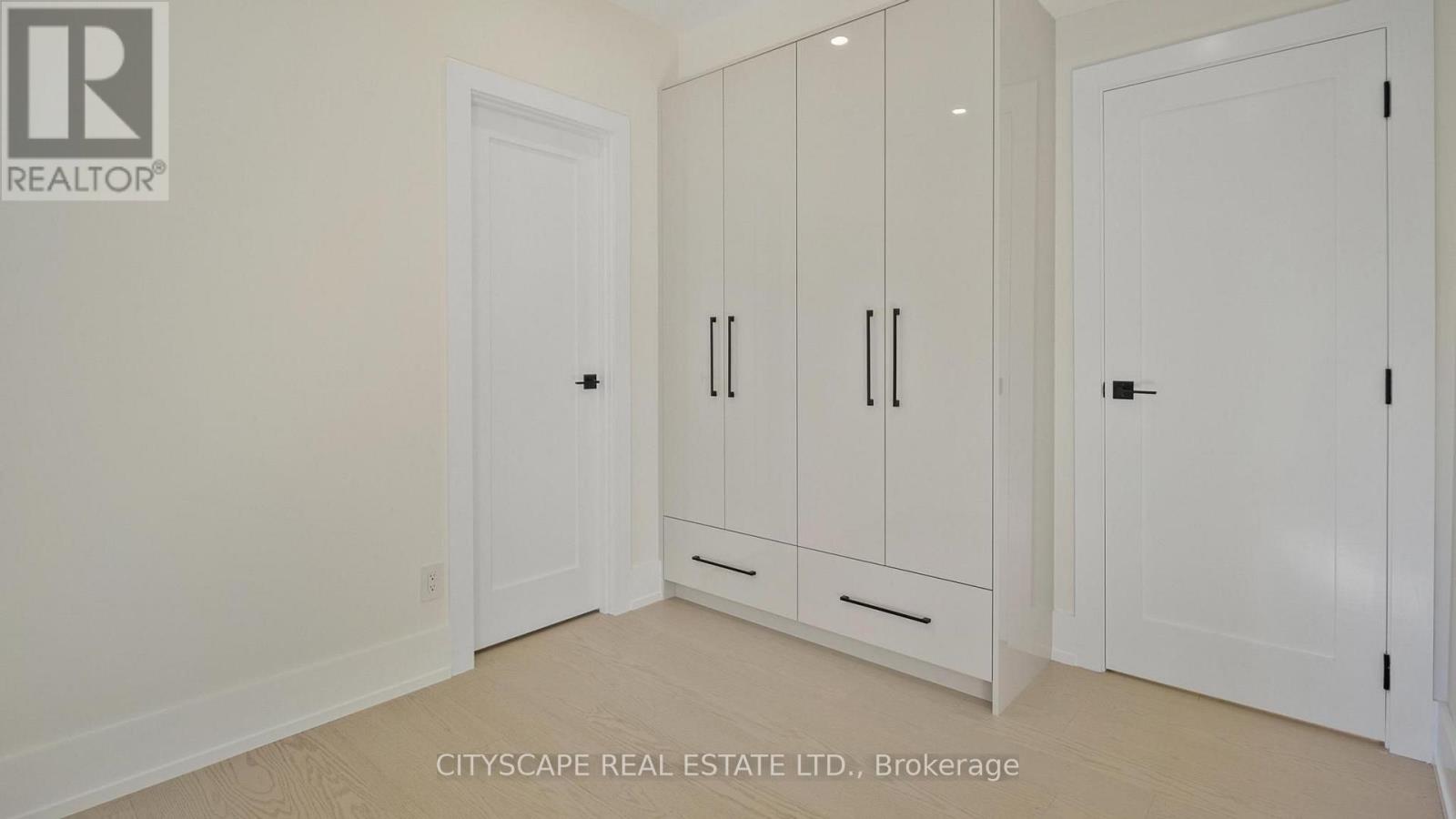 39 KENWORTHY AVENUE - 22