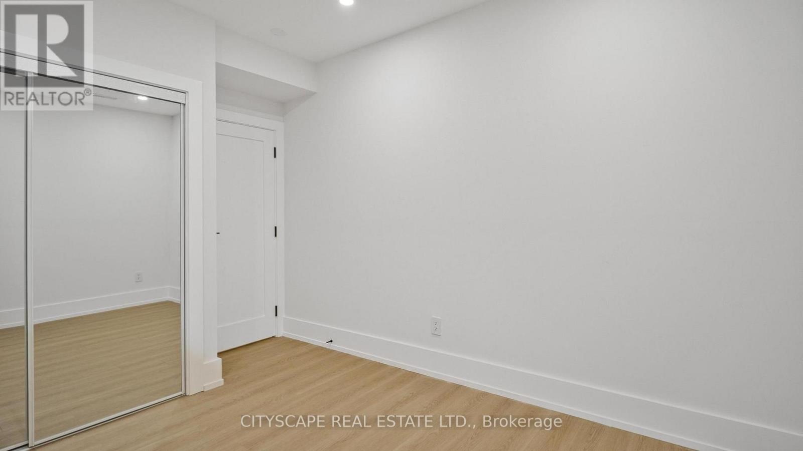 39 KENWORTHY AVENUE - 24