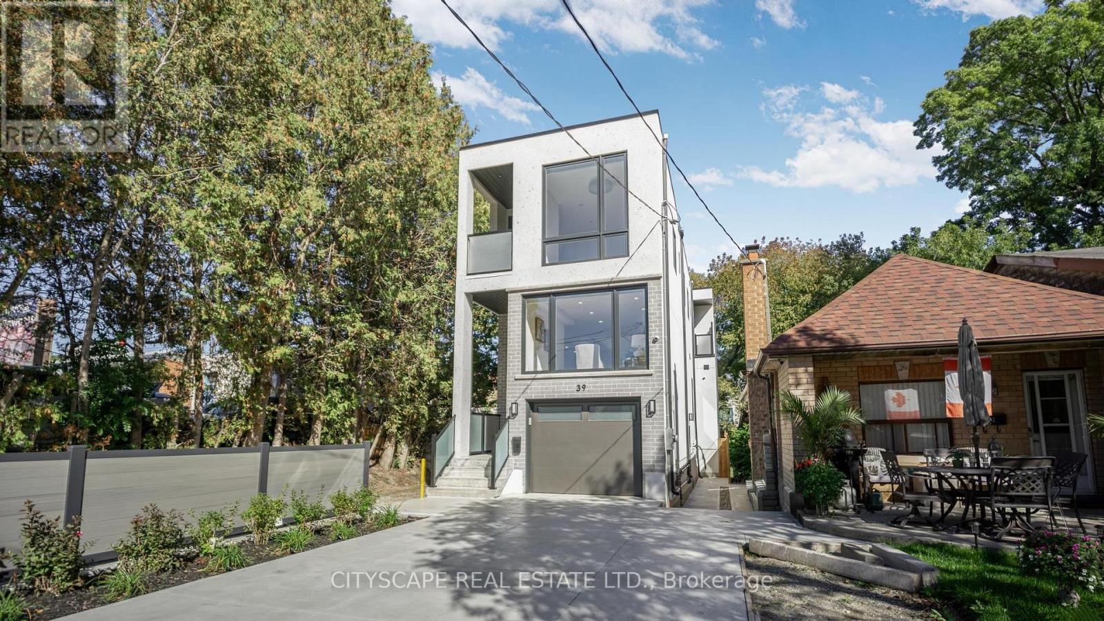 39 KENWORTHY AVENUE - 46