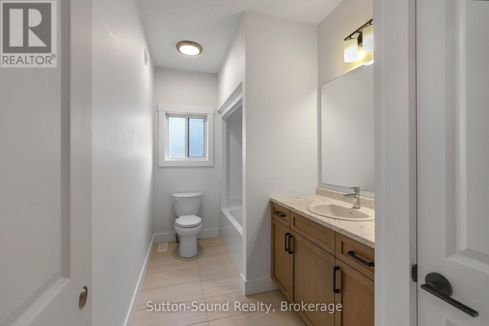 335 6TH AVENUE W - Image 23