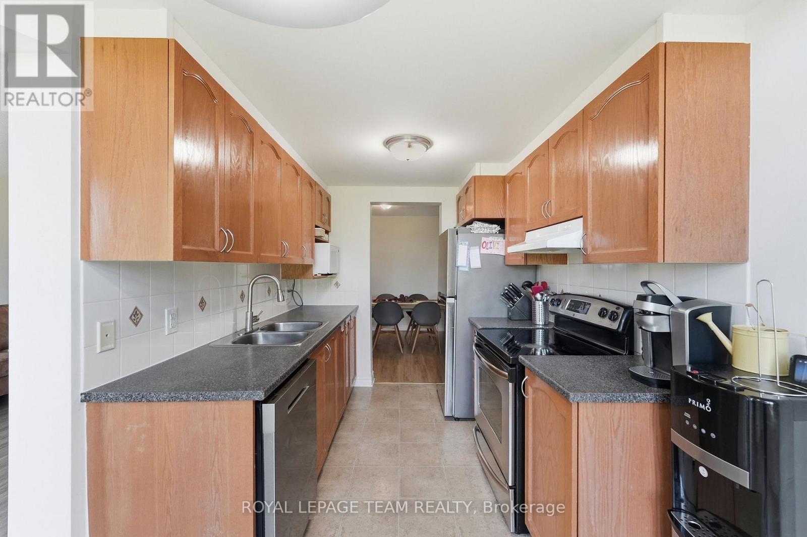 3 Bed, 3 Bath House for Rent in Ottawa – 258 FORESTBROOK STREET, Ottawa – MLS# X13671846 - Image 12