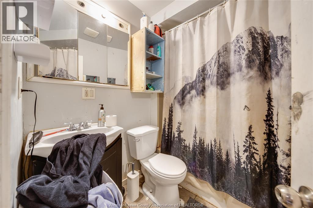 1066 HICKORY - Image 7