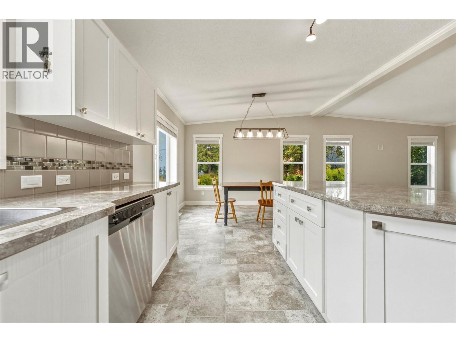 518 Willow Street - Image 25