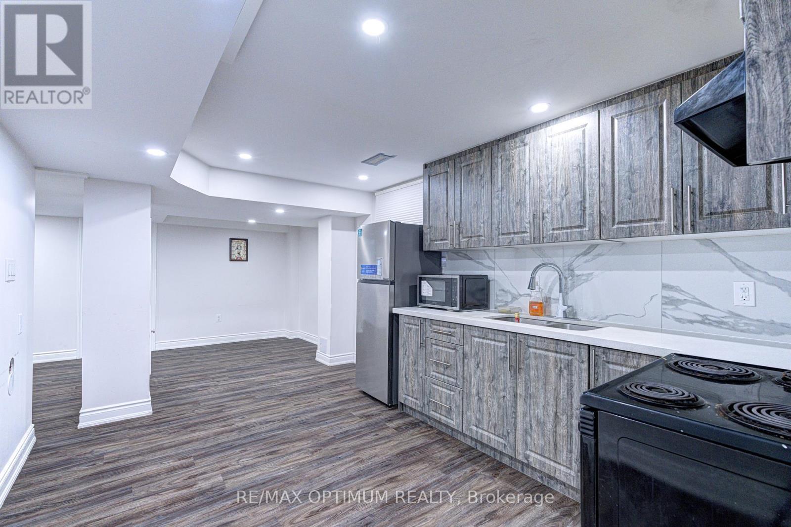 46 EASTMAN DRIVE - Image 39