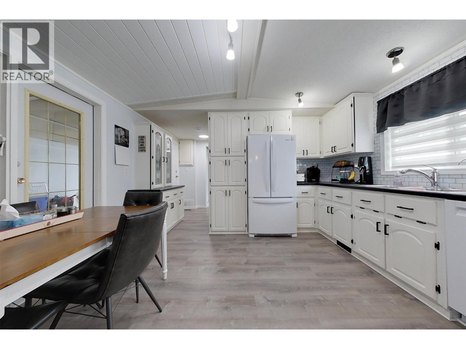 #61 724 Innes Avenue - 6