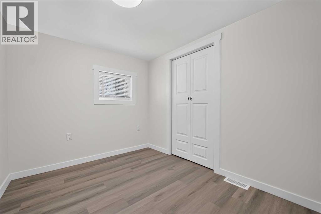 #22, 1410 43 Street S - 15