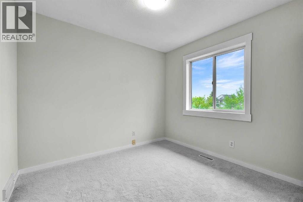 7097 Laguna Way NE - 20