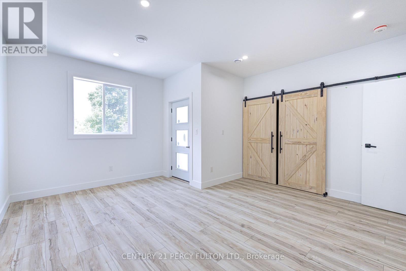 15 BECHTEL STREET - Image 32