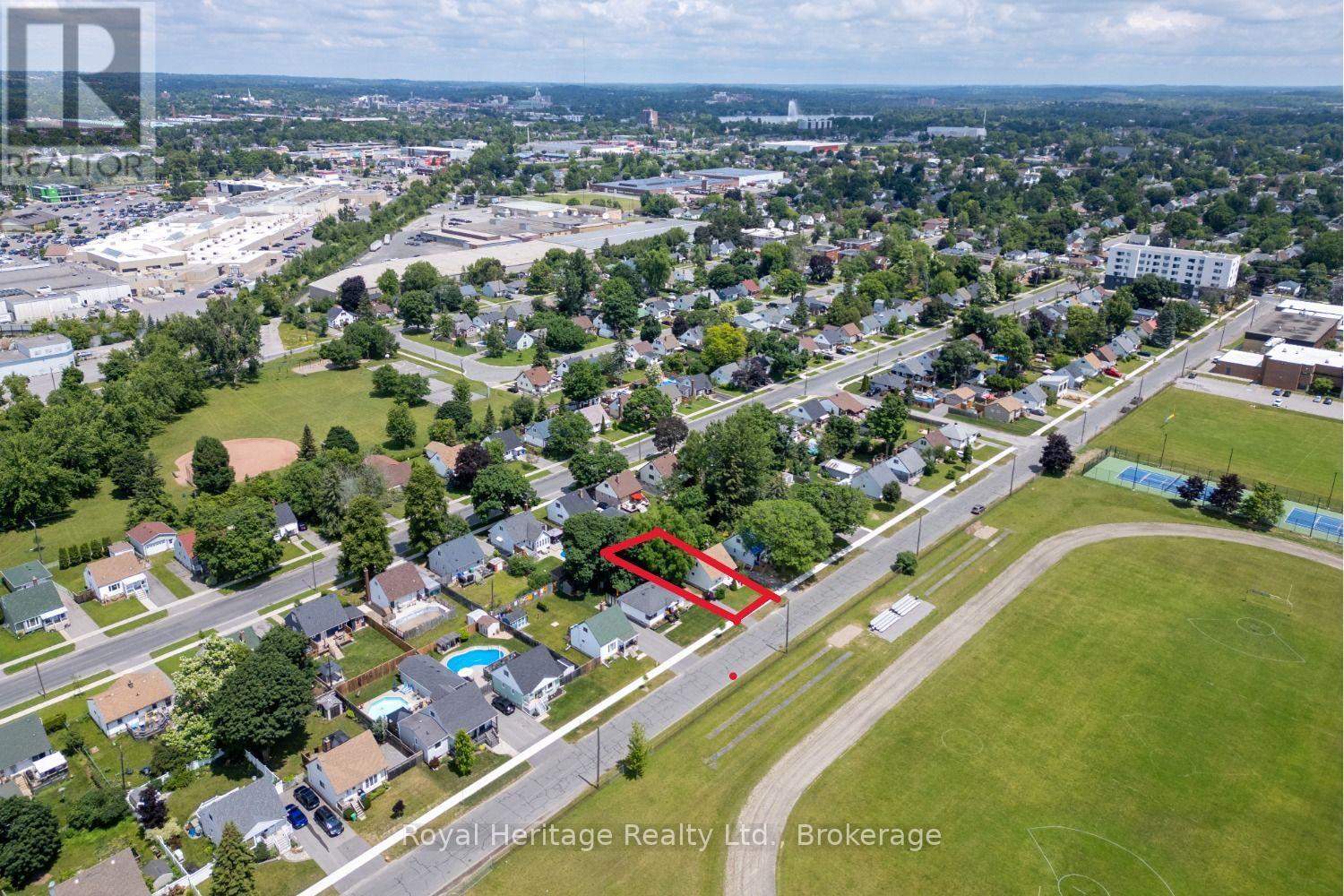 722 GILLESPIE AVENUE - 18