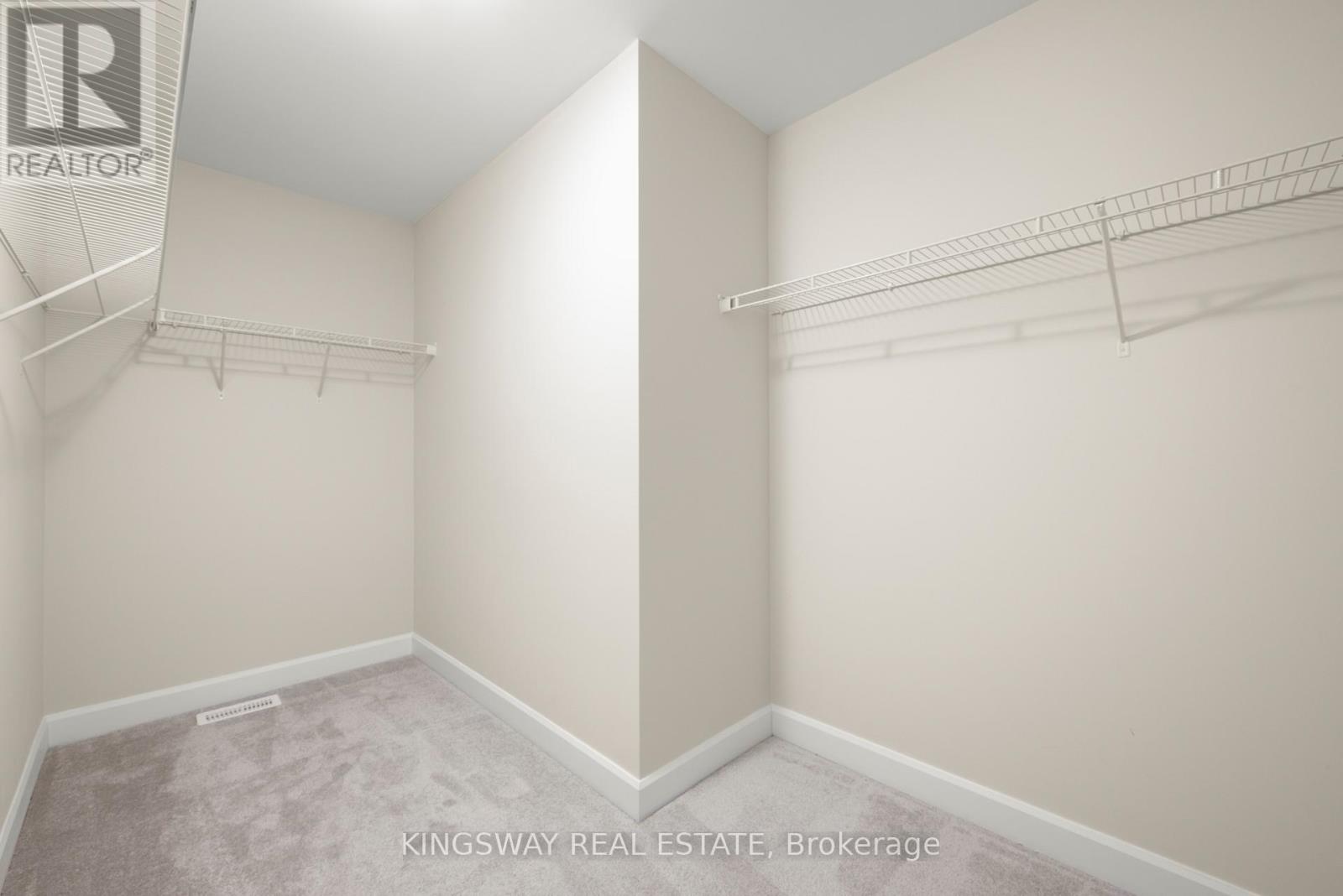 101 YORK DRIVE - 26