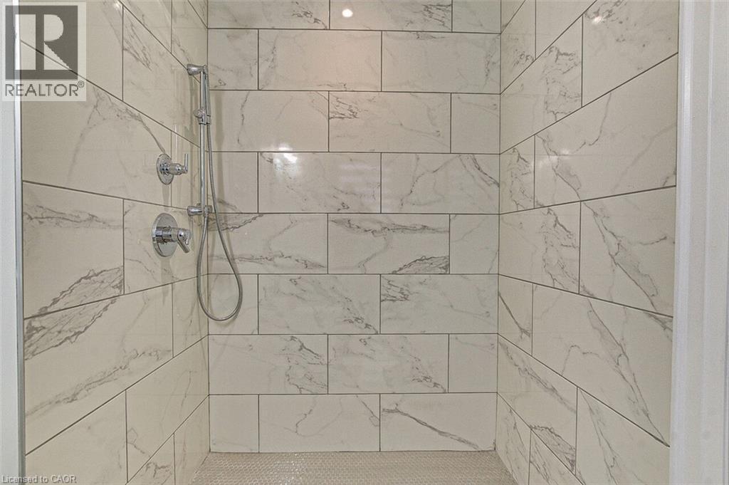 33 TYRELL Street - Image 22