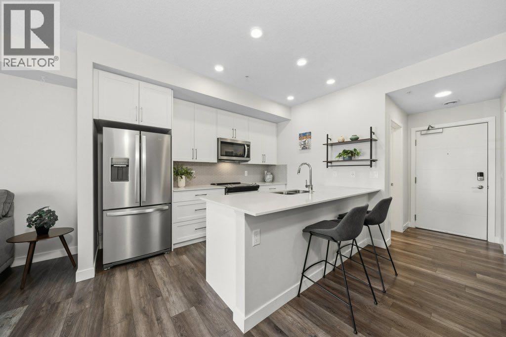 224, 255 Les Jardins Park SE, Douglasdale/Glen, Calgary photo 2