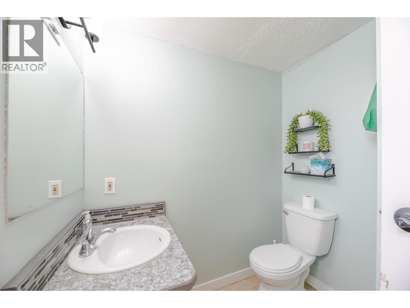 124 3004 SOUTH MAIN Street, Penticton