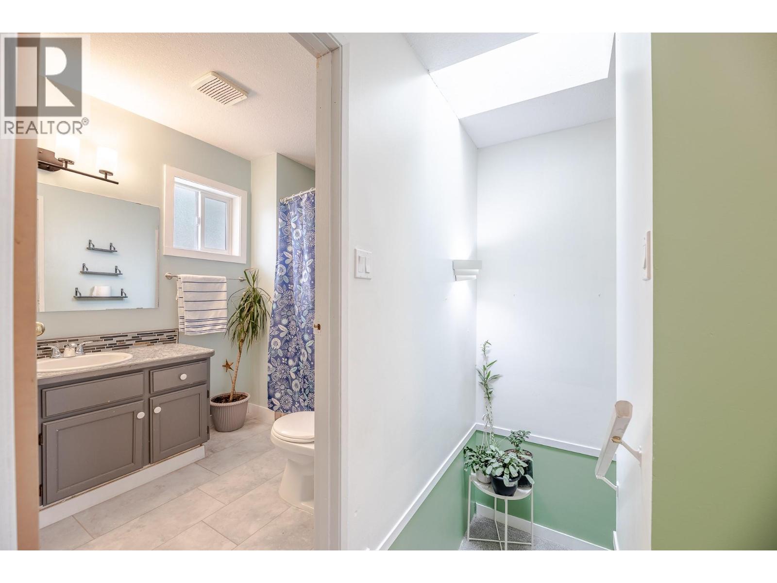 #124 3004 SOUTH MAIN Street - 17