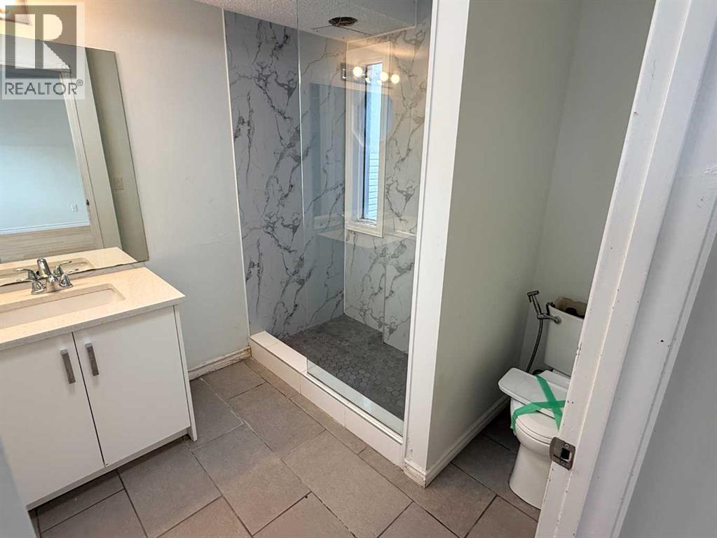 651 Macewan Drive NW - 14