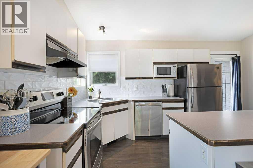 50 Chilcotin Way W - Image 12
