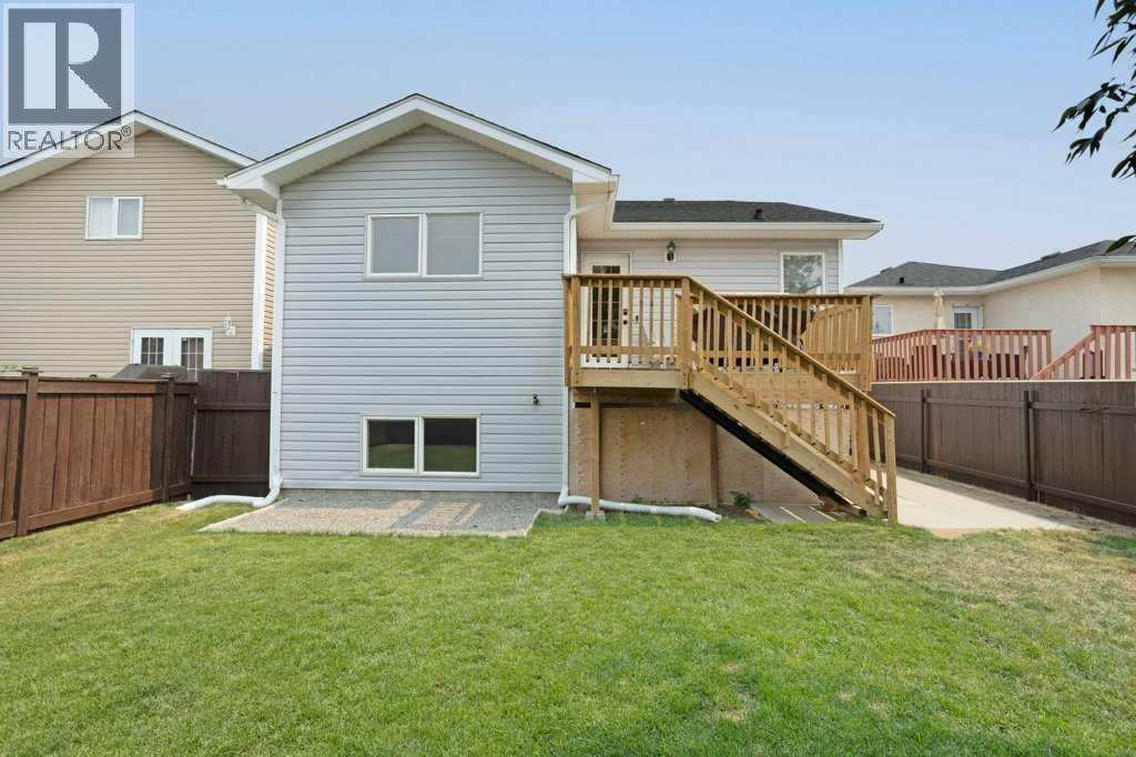 50 Chilcotin Way W - Image 39
