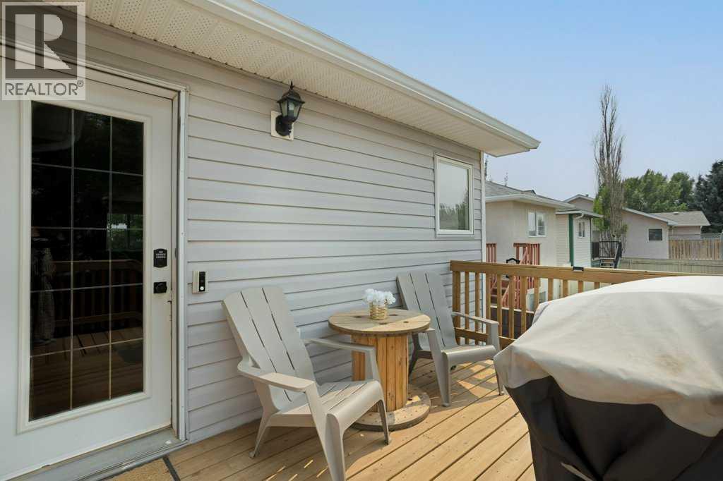 50 Chilcotin Way W - Image 36