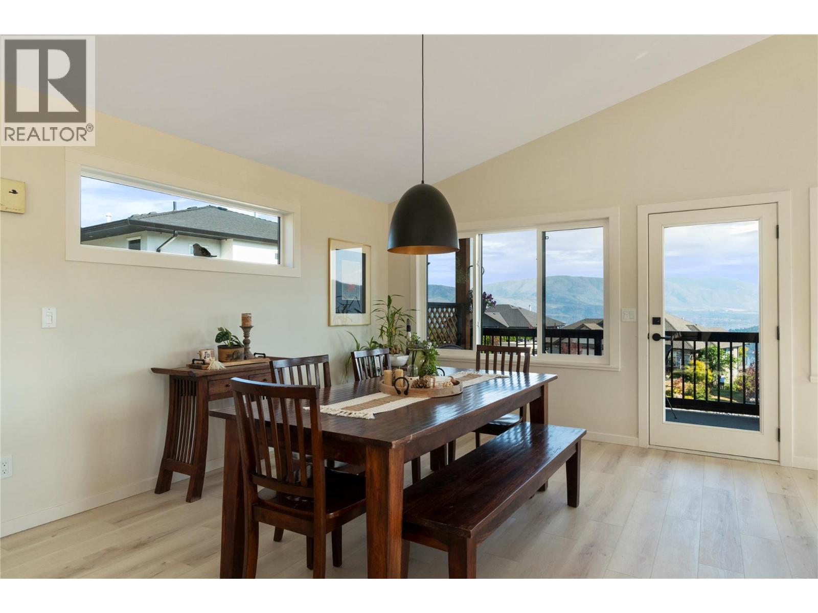 2545 Panoramic Way - 14