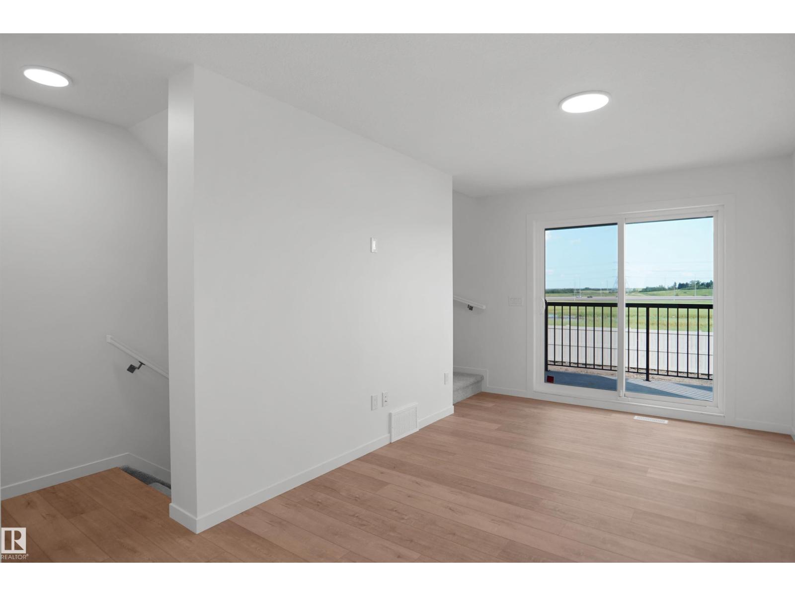 1423 9 ST NW - 7