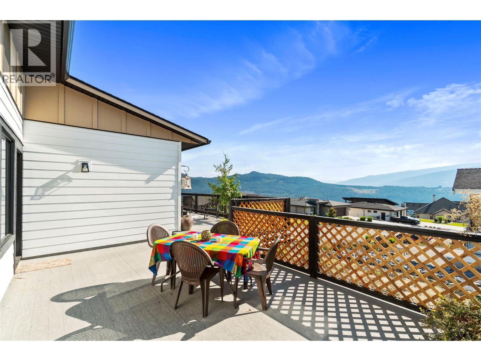 2545 Panoramic Way - 28