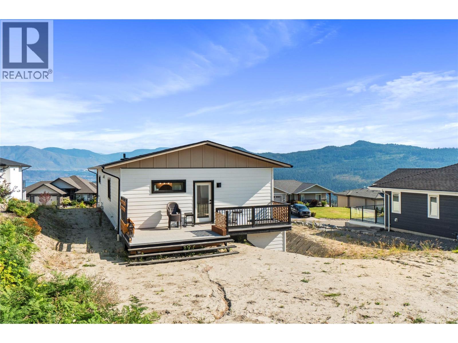 2545 Panoramic Way - 35