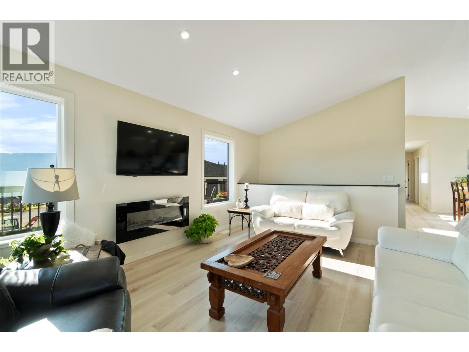 2545 Panoramic Way - 2