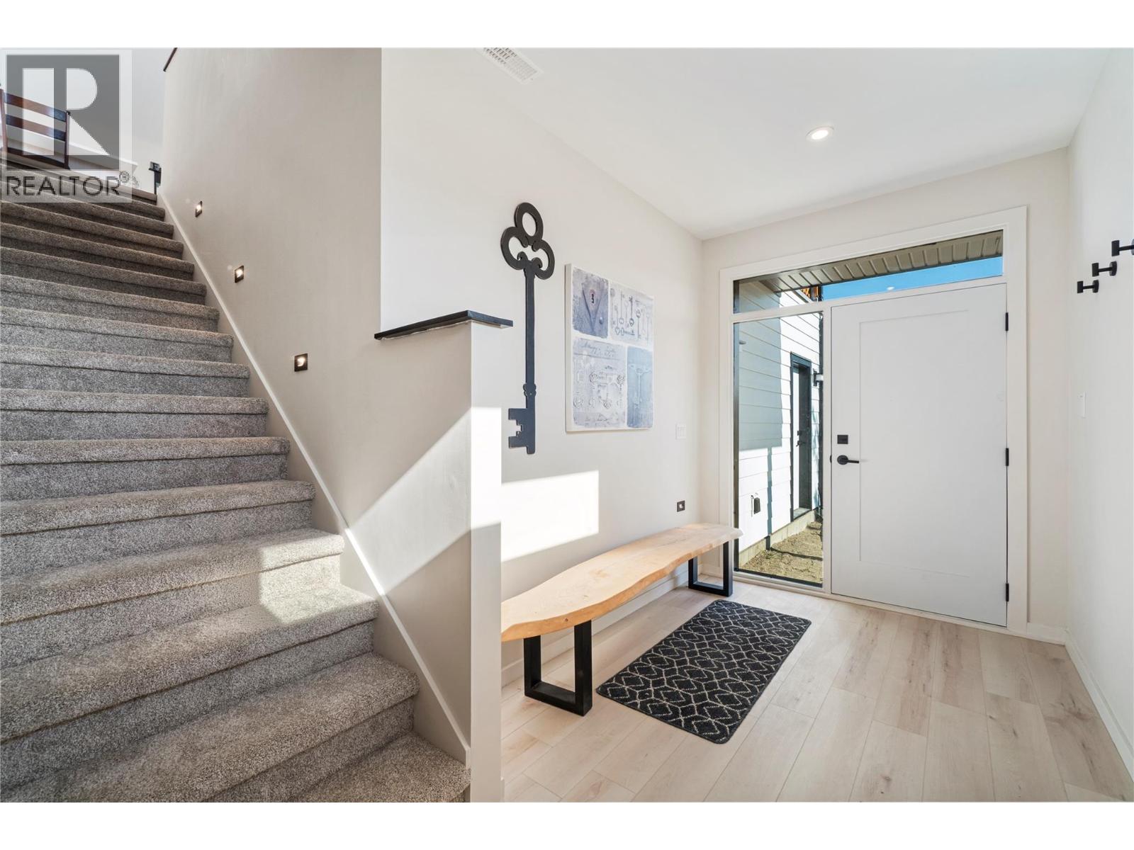 2545 Panoramic Way - 42