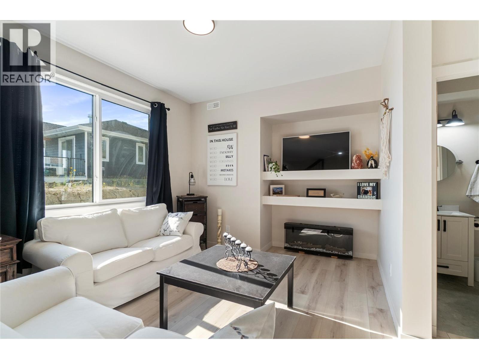 2545 Panoramic Way - Image 50