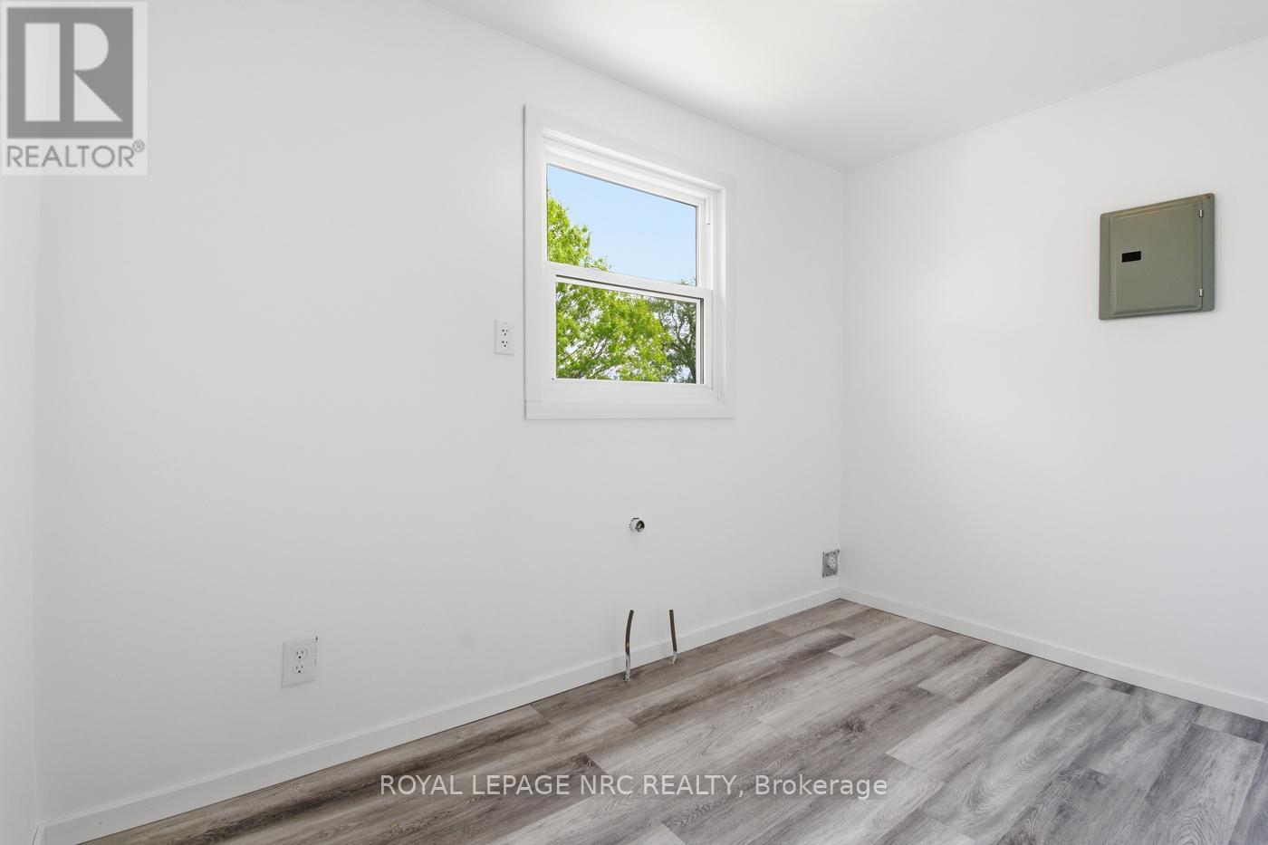 6010 CARLTON AVENUE - 26