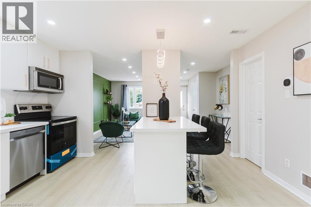 67 KINZIE Avenue - 13