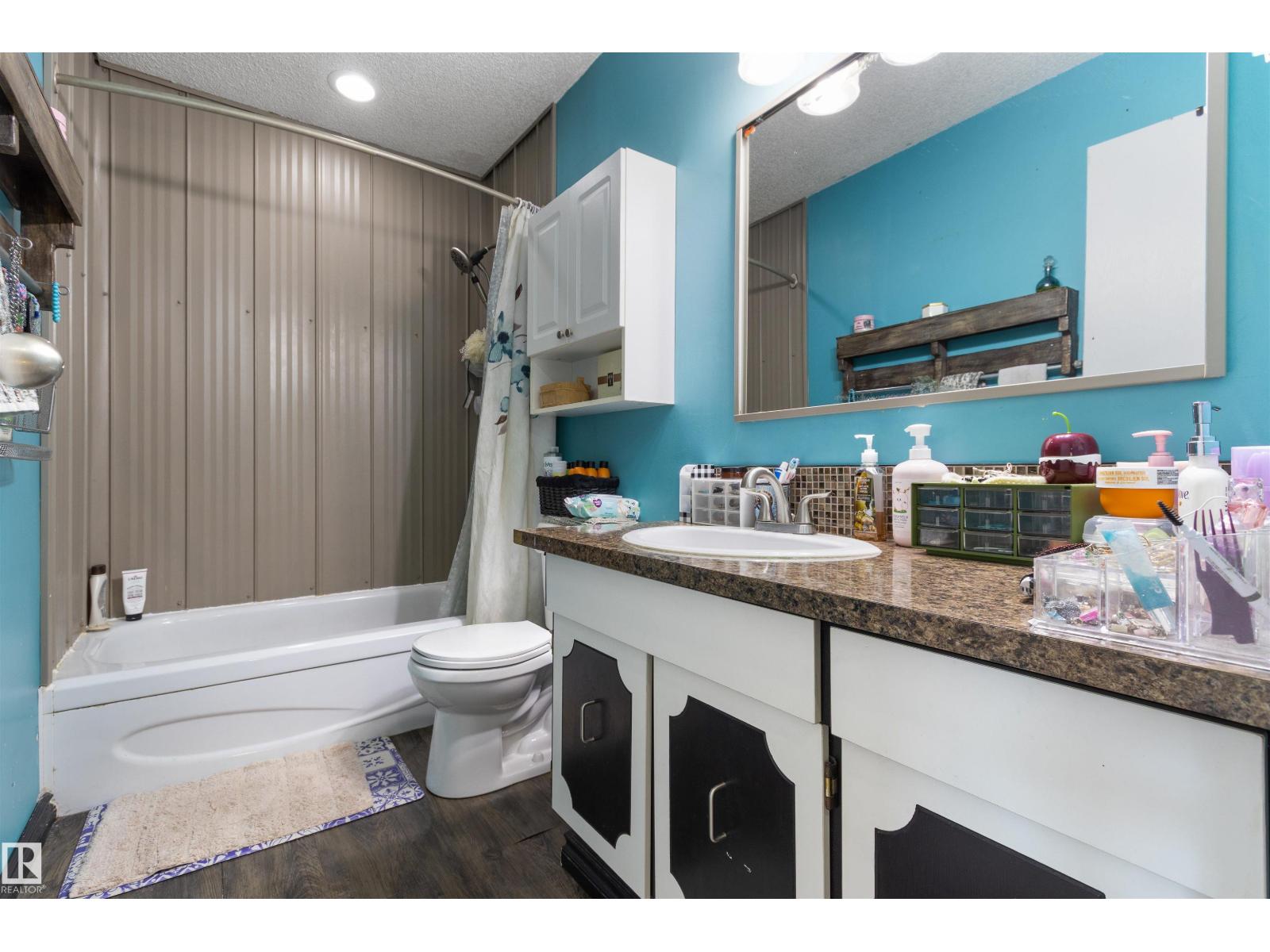 5403 43 AV - Image 41