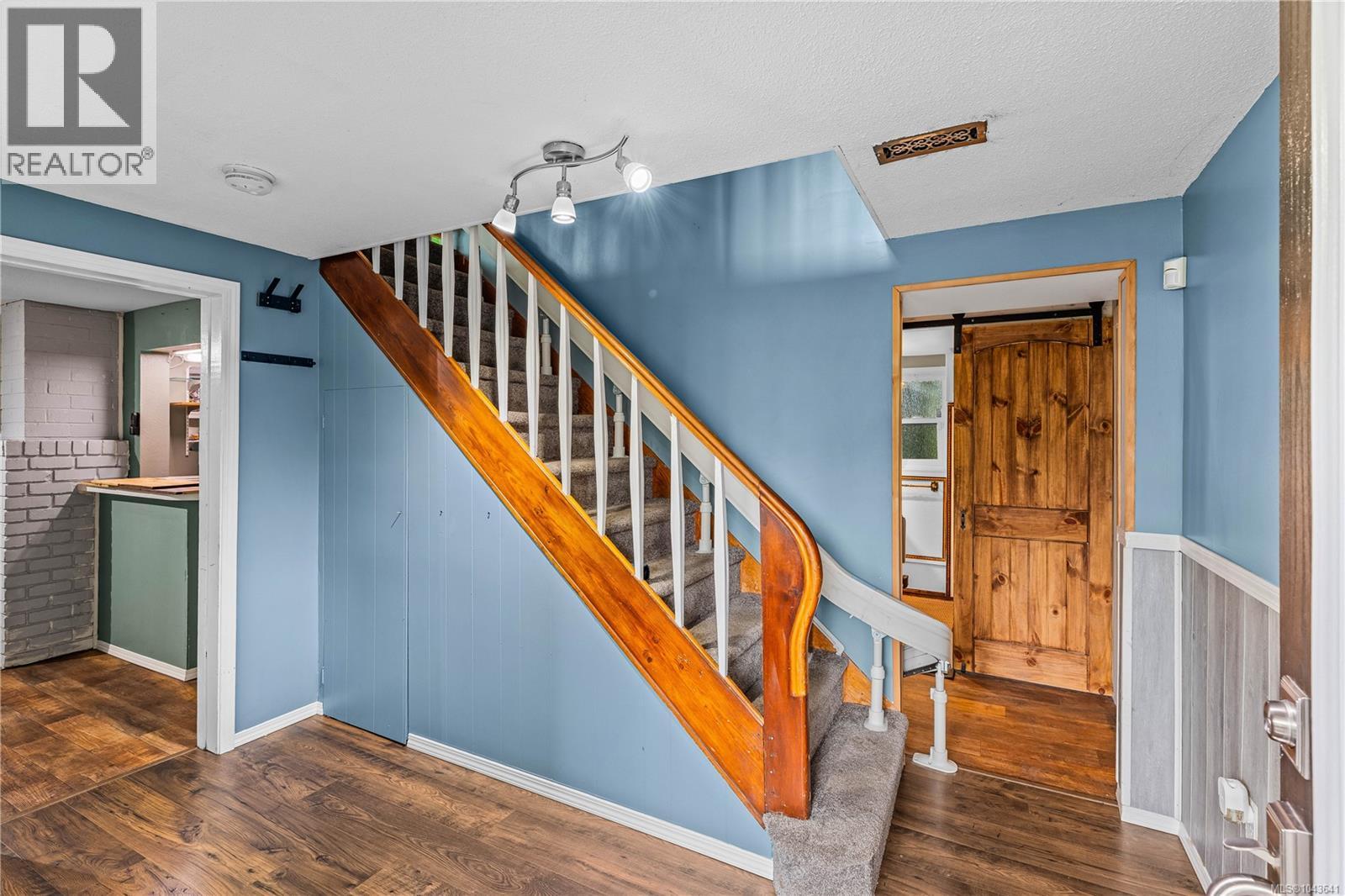430 Elizabeth Rd - 5