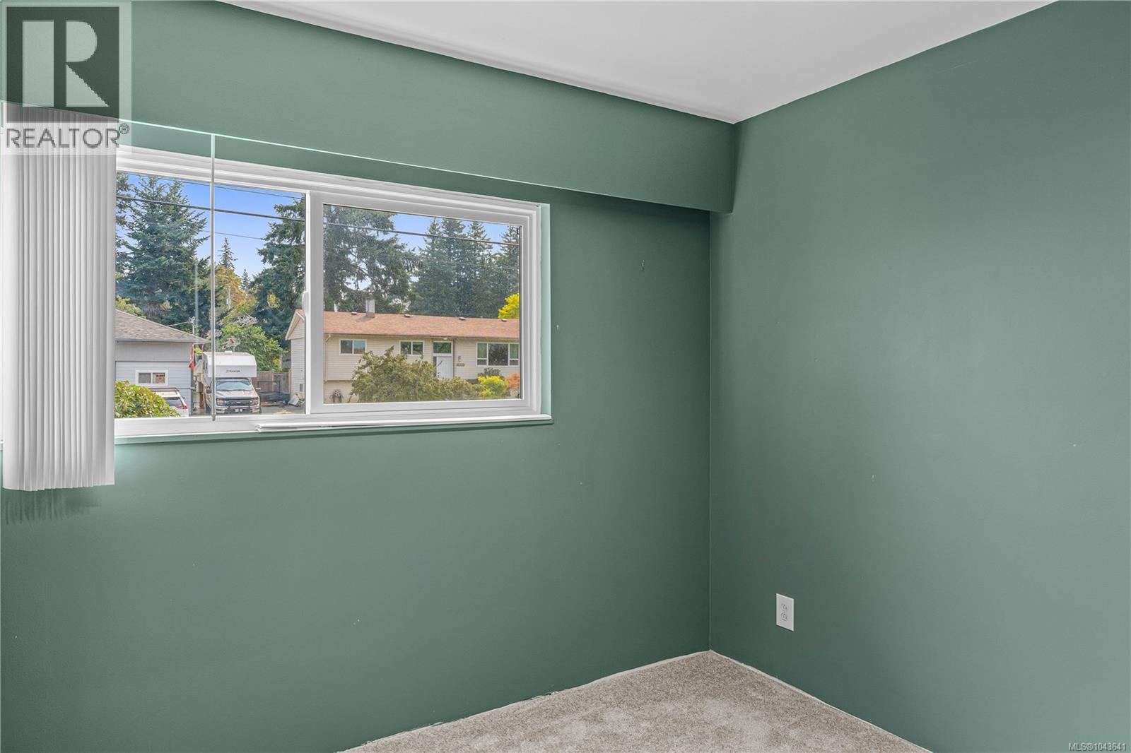 430 Elizabeth Rd - Image 16