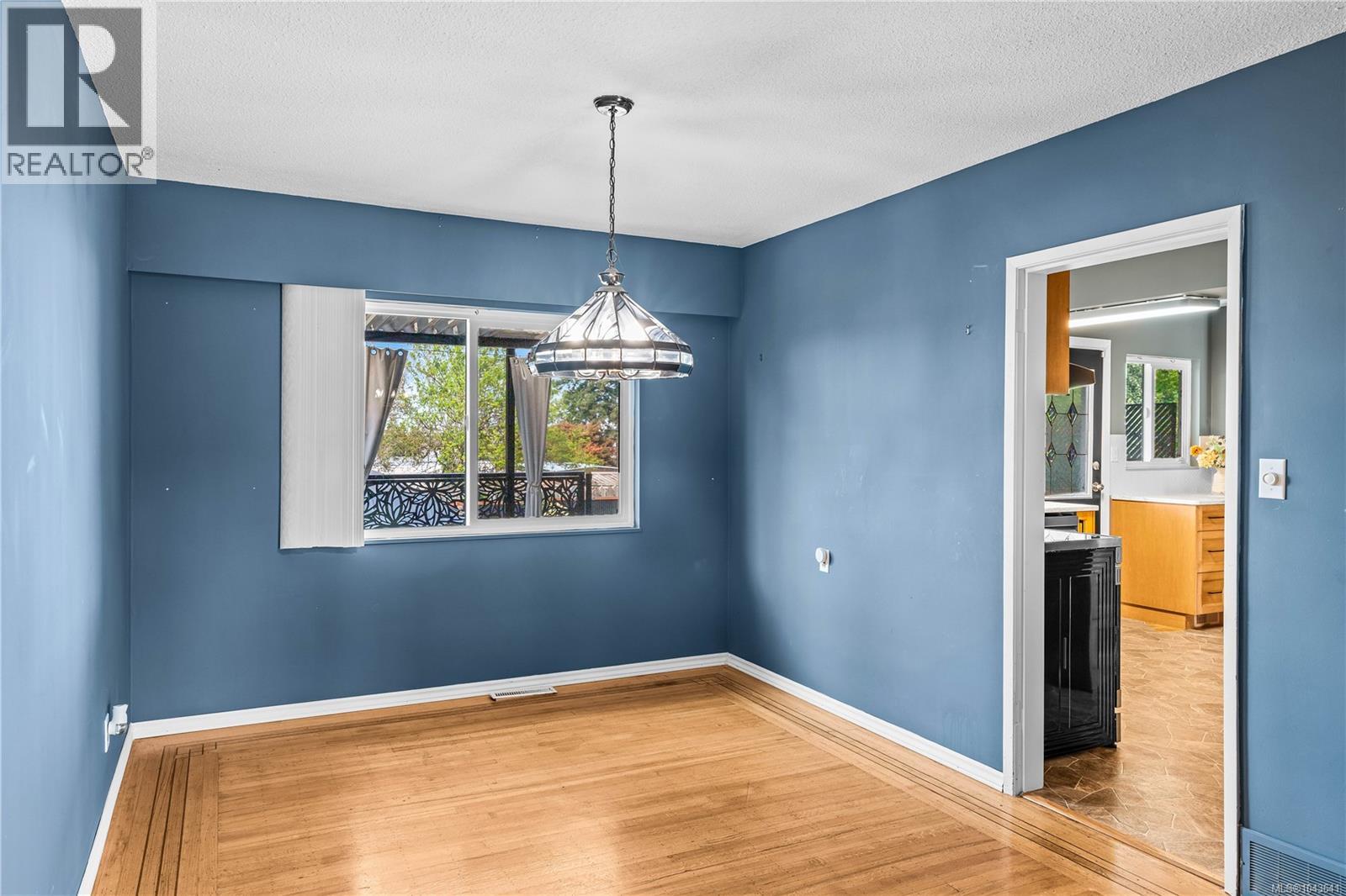 430 Elizabeth Rd - Image 29