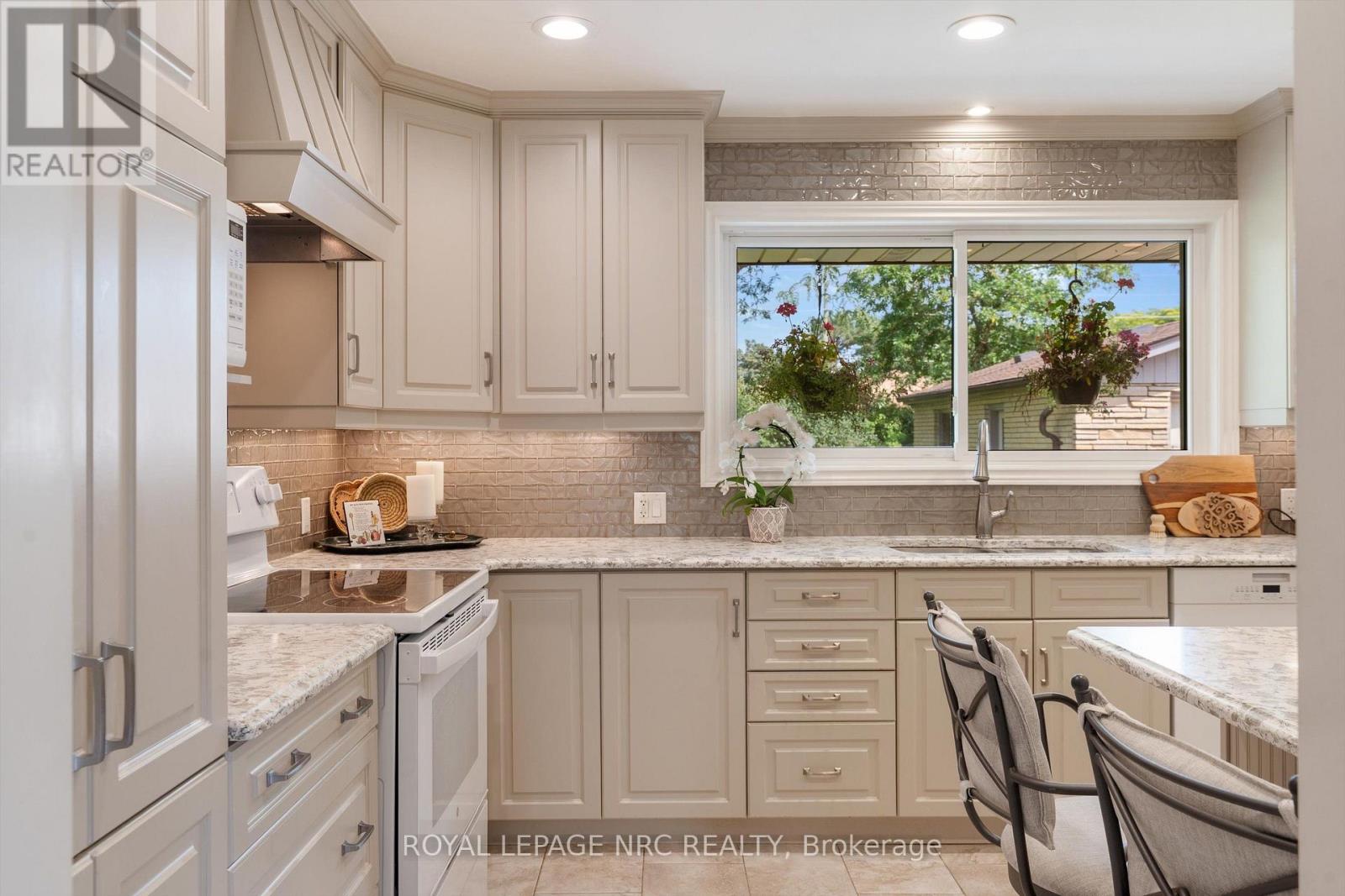 17 JOANNA DRIVE - Image 9
