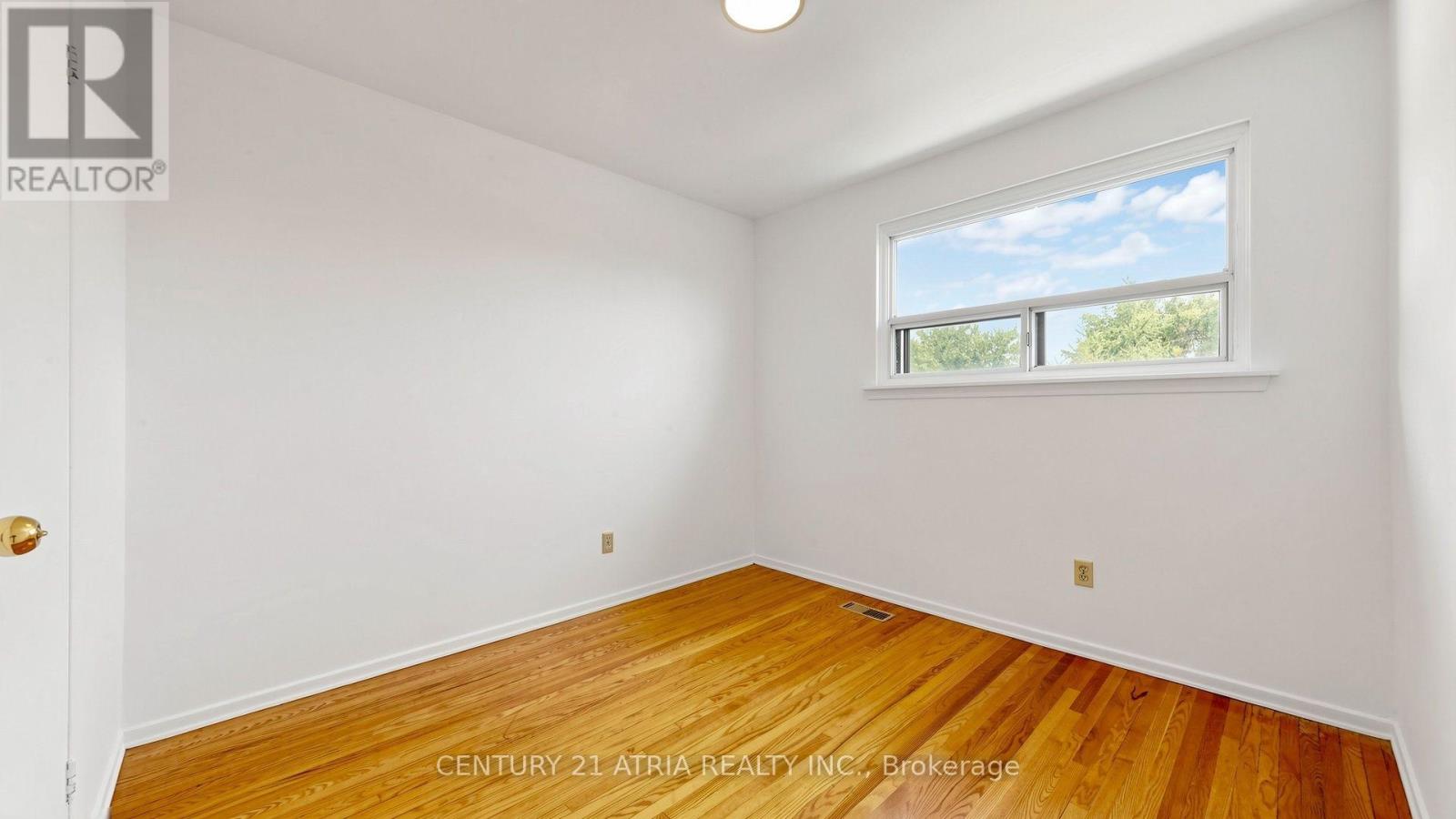 3441 OAKGLADE CRESCENT - Image 31