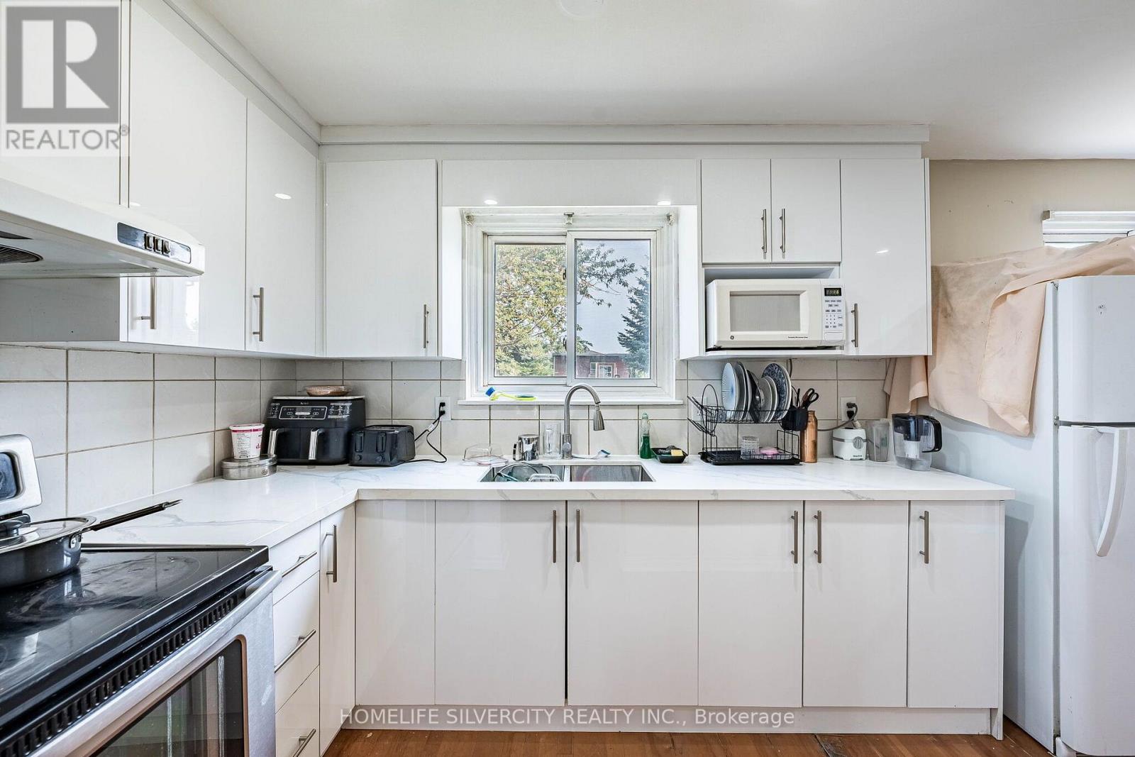 7635 ANAKA DRIVE - 19