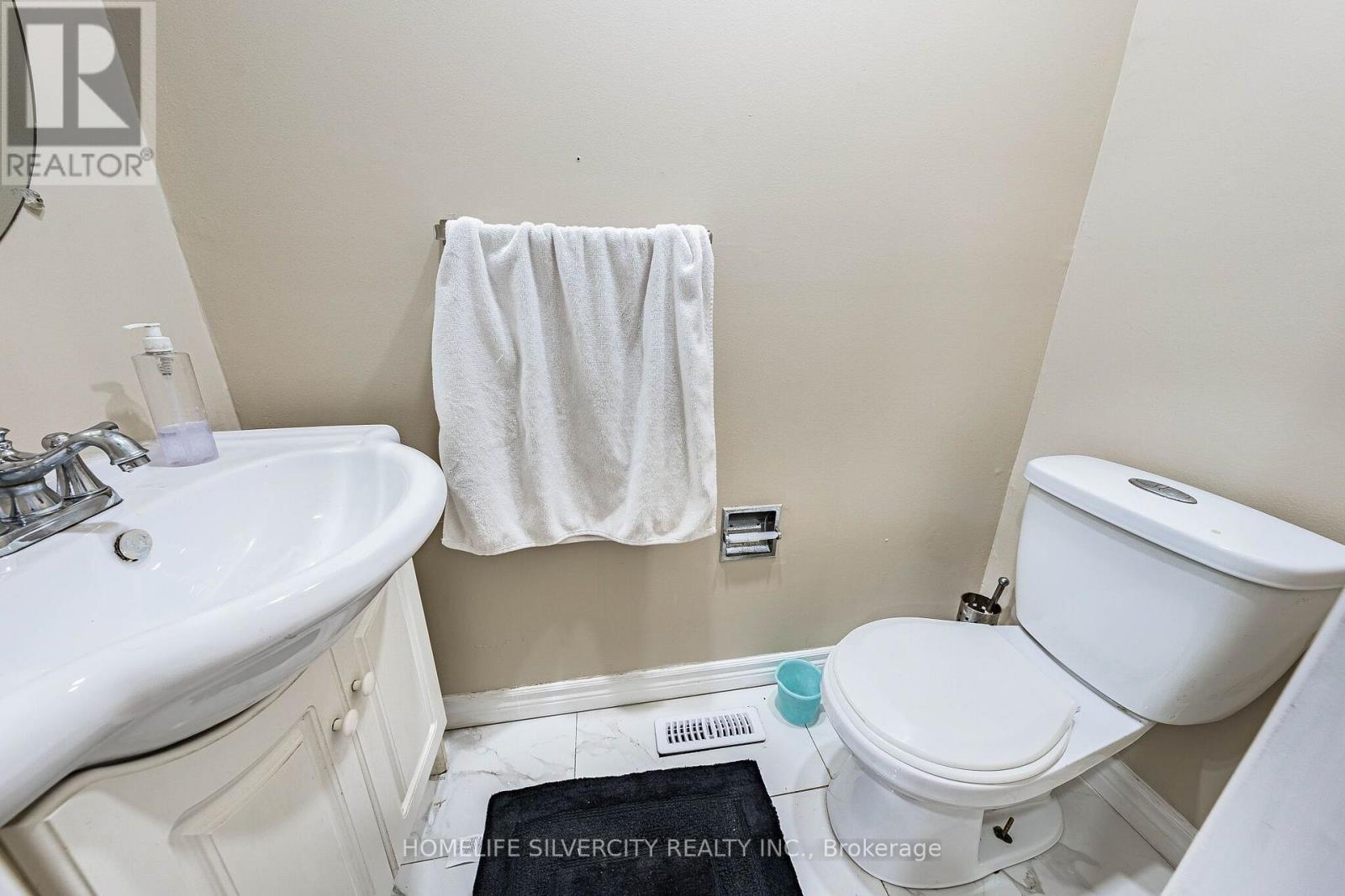7635 ANAKA DRIVE - 23