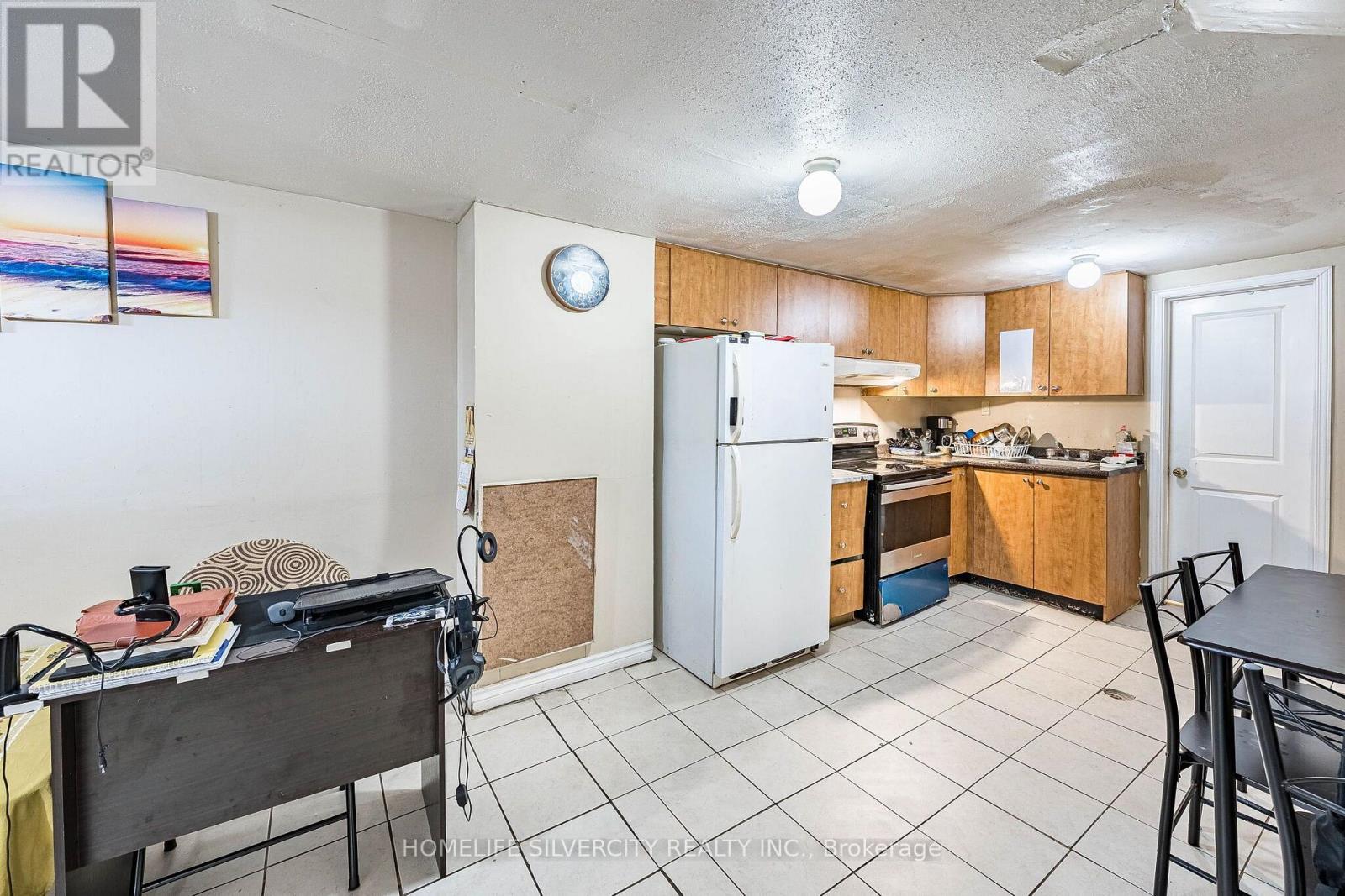 7635 ANAKA DRIVE - Image 38
