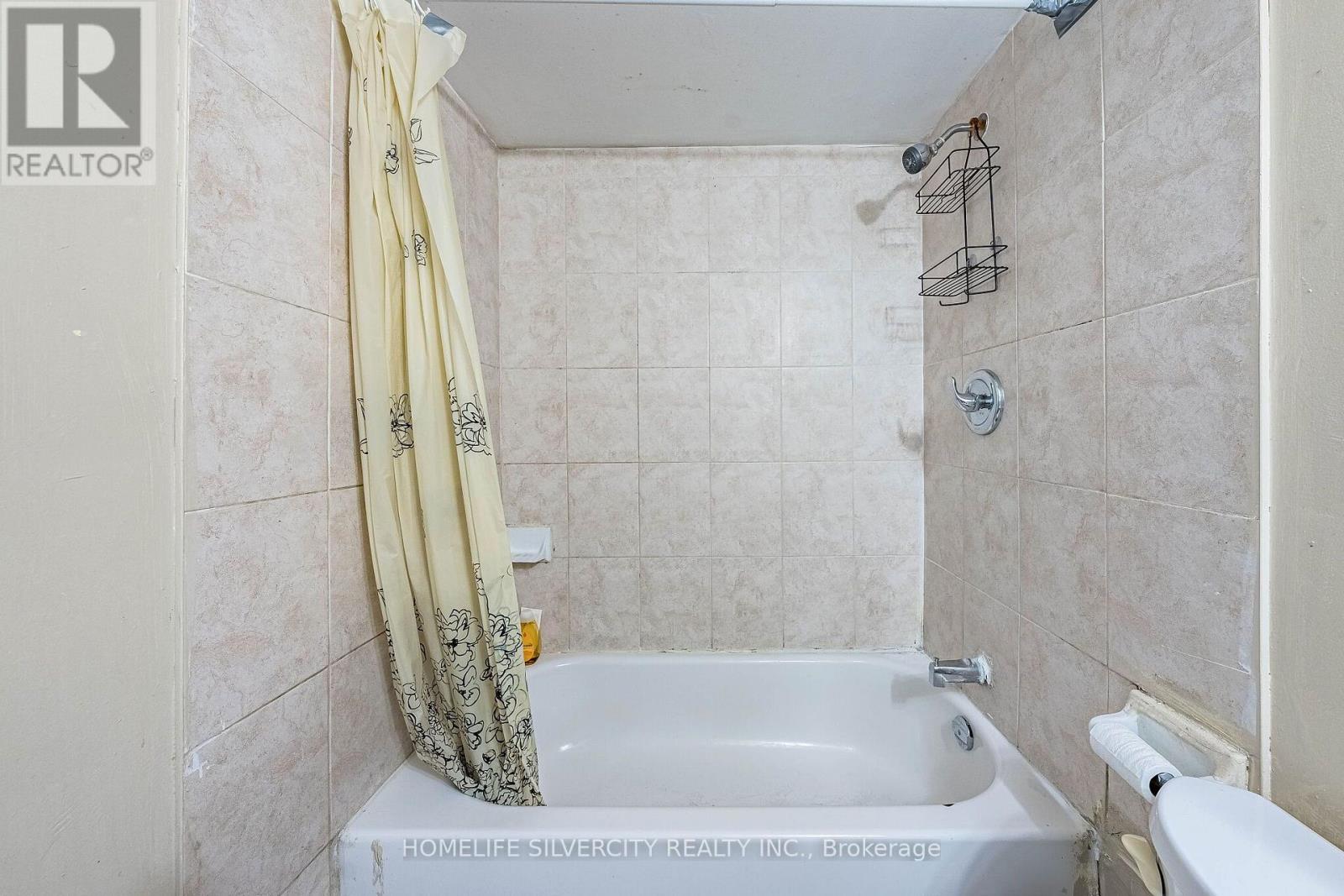 7635 ANAKA DRIVE - Image 44