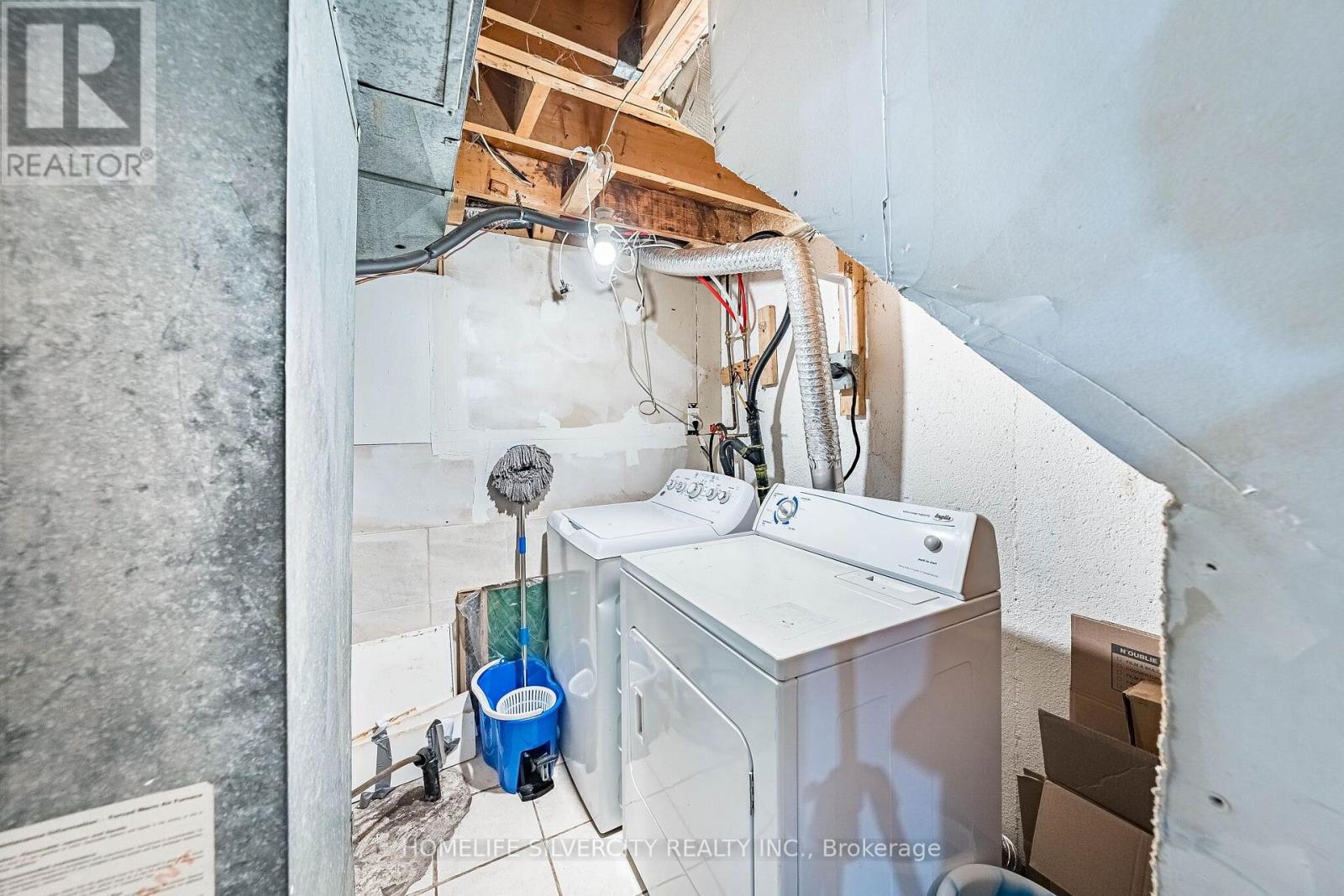 7635 ANAKA DRIVE - Image 45