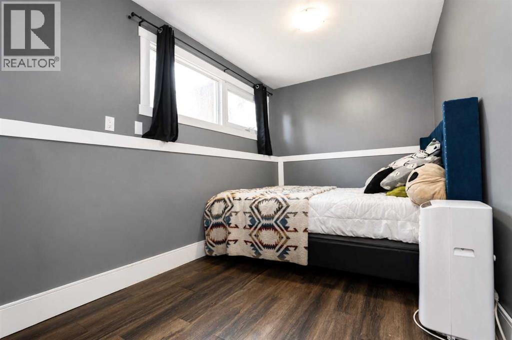 10214 111 Avenue - 11